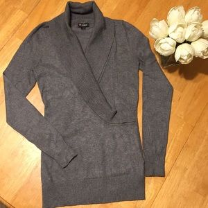 Guess Gray Knit Sweater !